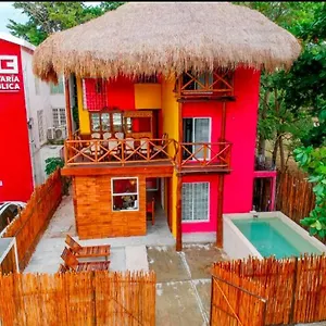 hostalito.quintano-roohotels.com/