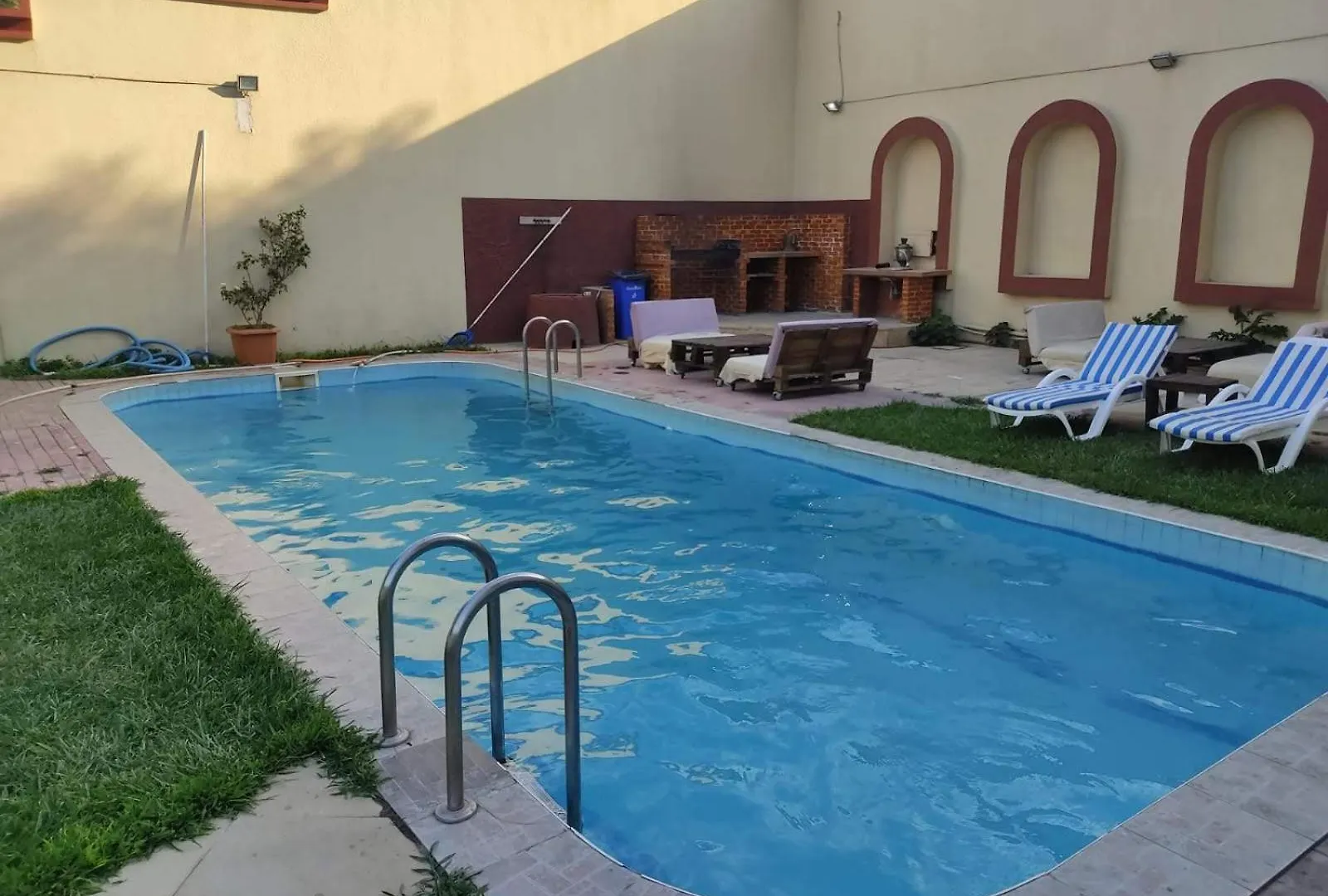 Red Roof Seaview Hotel Баку 0*,  Азербайджан